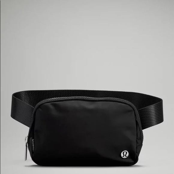 lululemon athletica Handbags - NWT Black Lululemon Belt Bag - Extended Strap